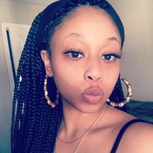 Meet your Posher, Brianna